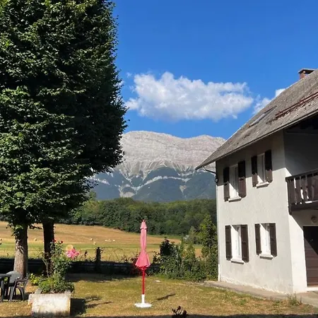 Superbe Appartement Aubessagne Exterior photo